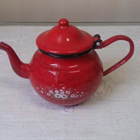 Smaltovaný čajník červený oblý 1,25 lit