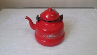 Smaltovaný čajník červený 1 lit